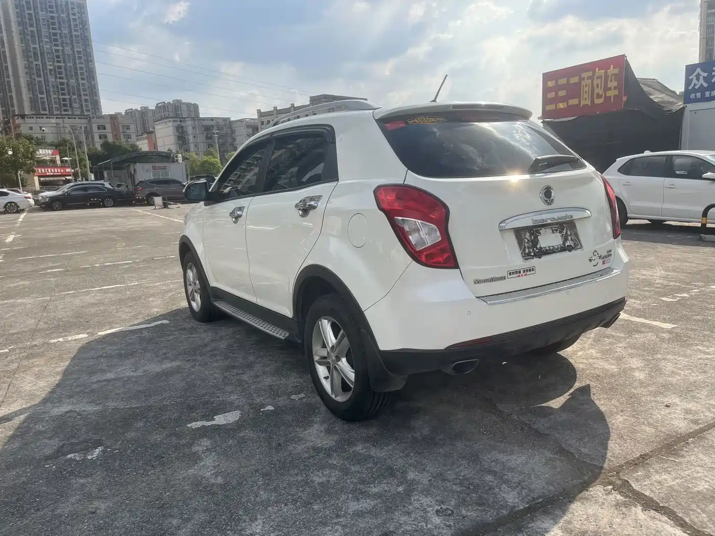 SsangYong Korando 2014 2014 2.0L Gasoline 4WD Automatic Luxury Navigation Edition