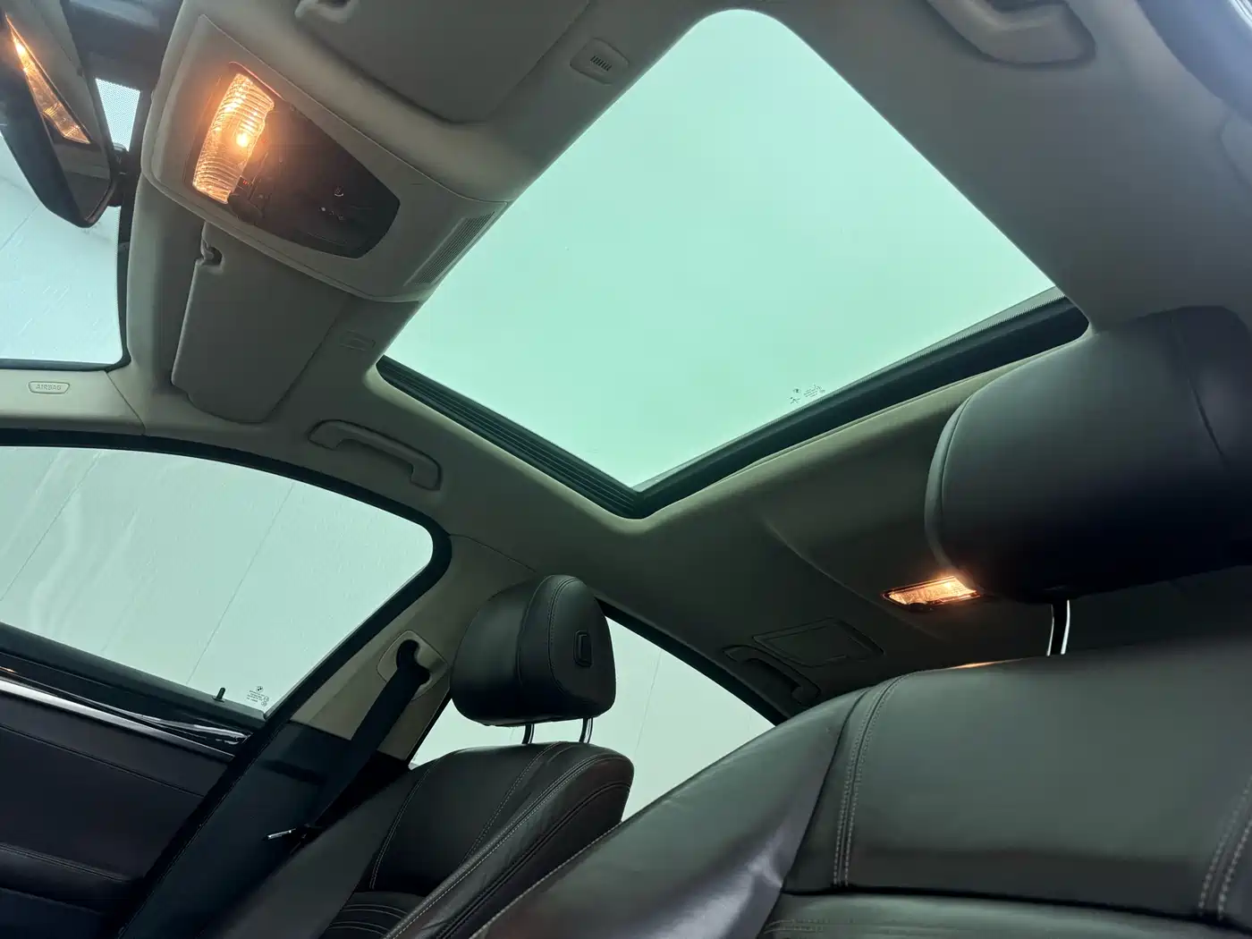 BMW 5 Series 2014 525Li Luxury Design Package фото 15