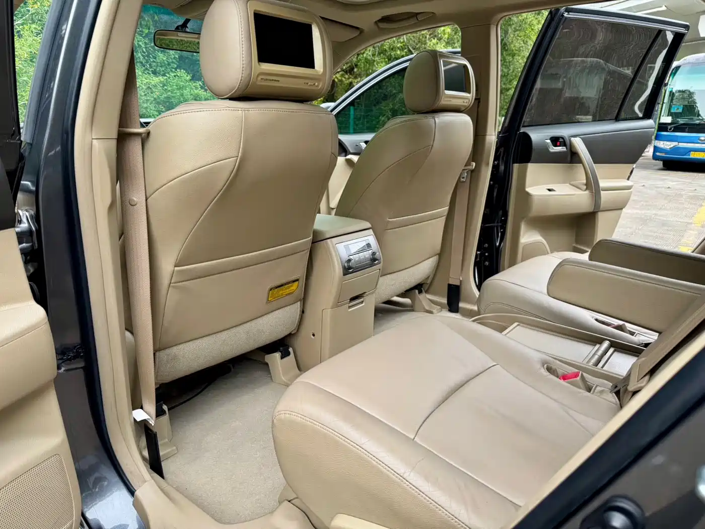 Toyota Highlander 2010 2009 3.5L 4WD 7-seater Luxury Navigation Edition