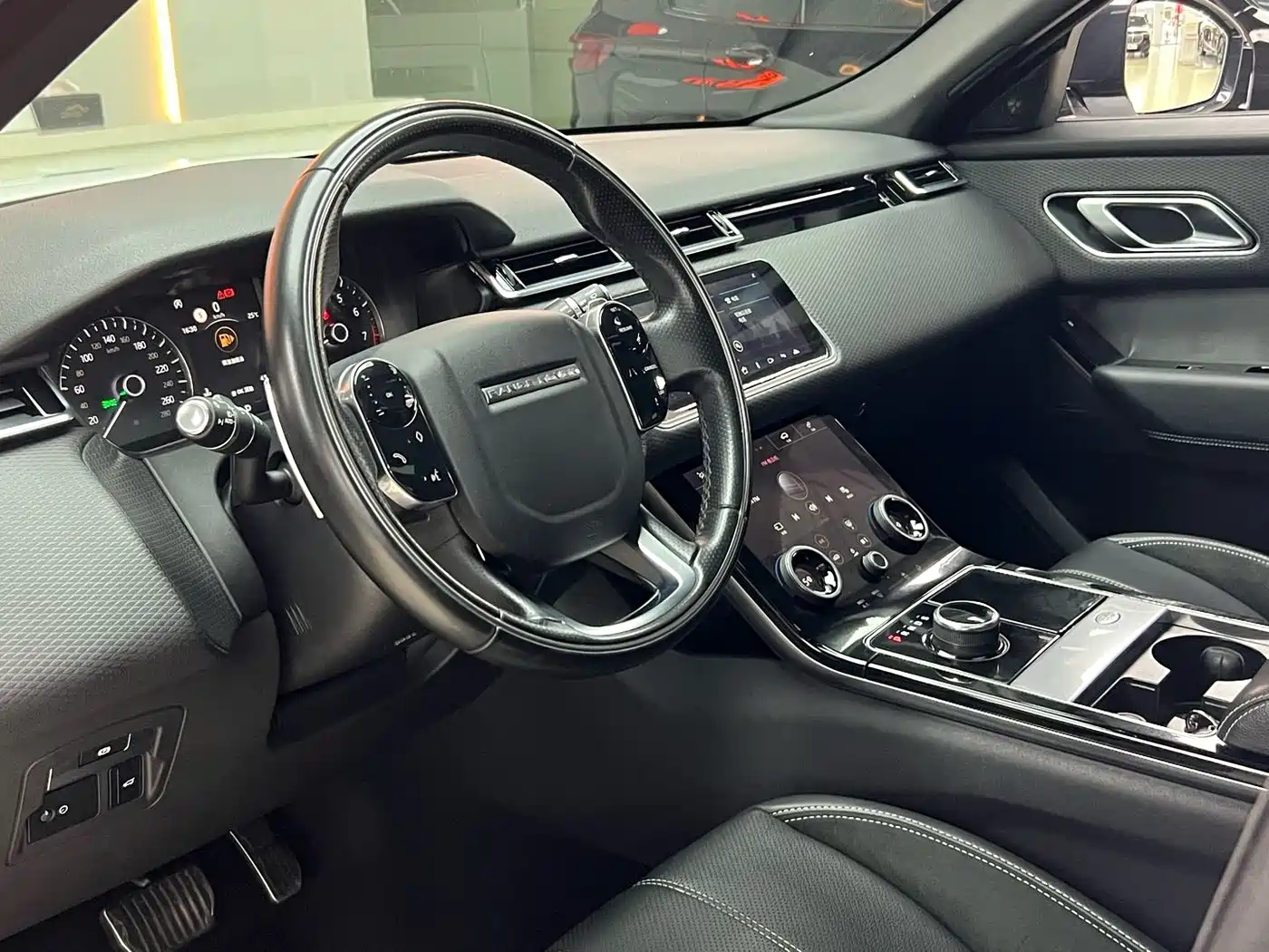 Land Rover Range Rover Velar 2020 P250 R-DYNAMIC S фото 8