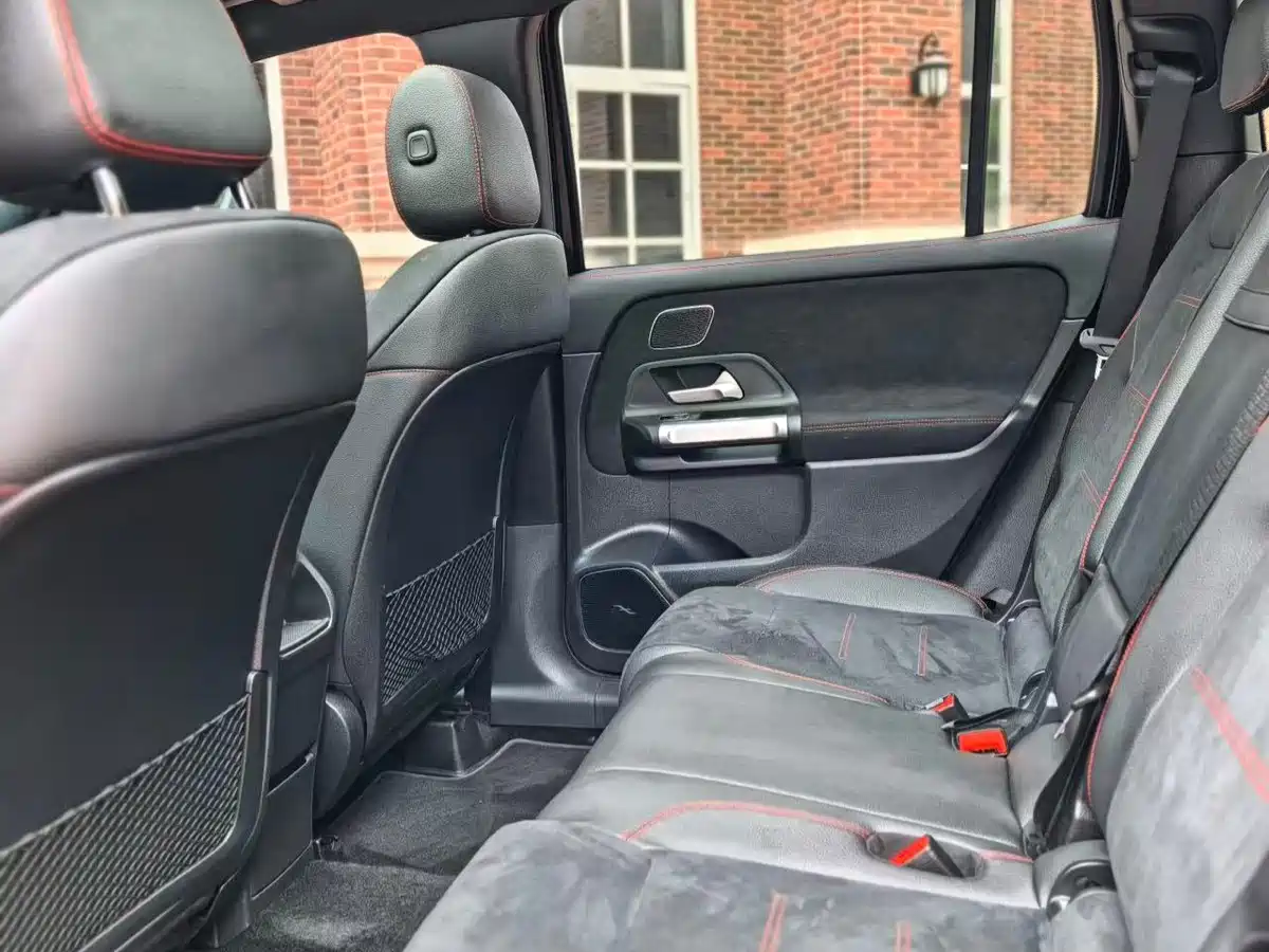 MERCEDES-BENZ GLB AMG