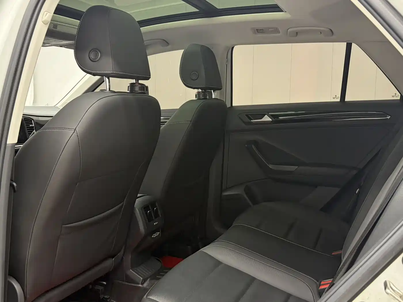 Volkswagen T-ROC 2022 280TSI DSG 2WD Comfort PLUS фото 16