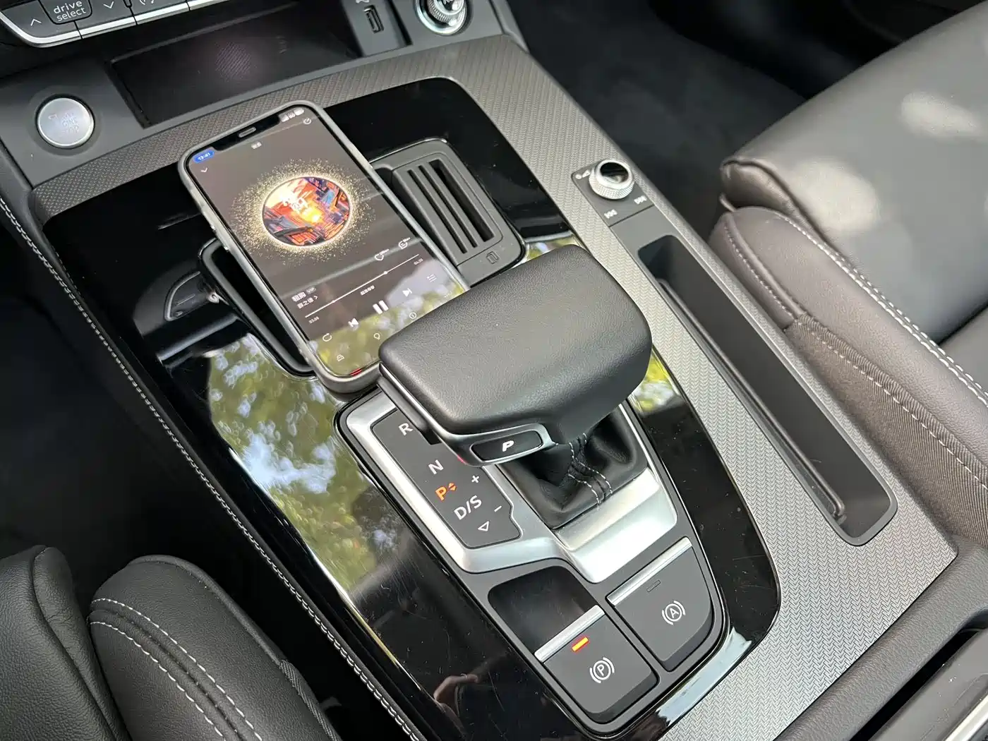 Audi Q5L 2022 40T Luxury Dynamic фото 12