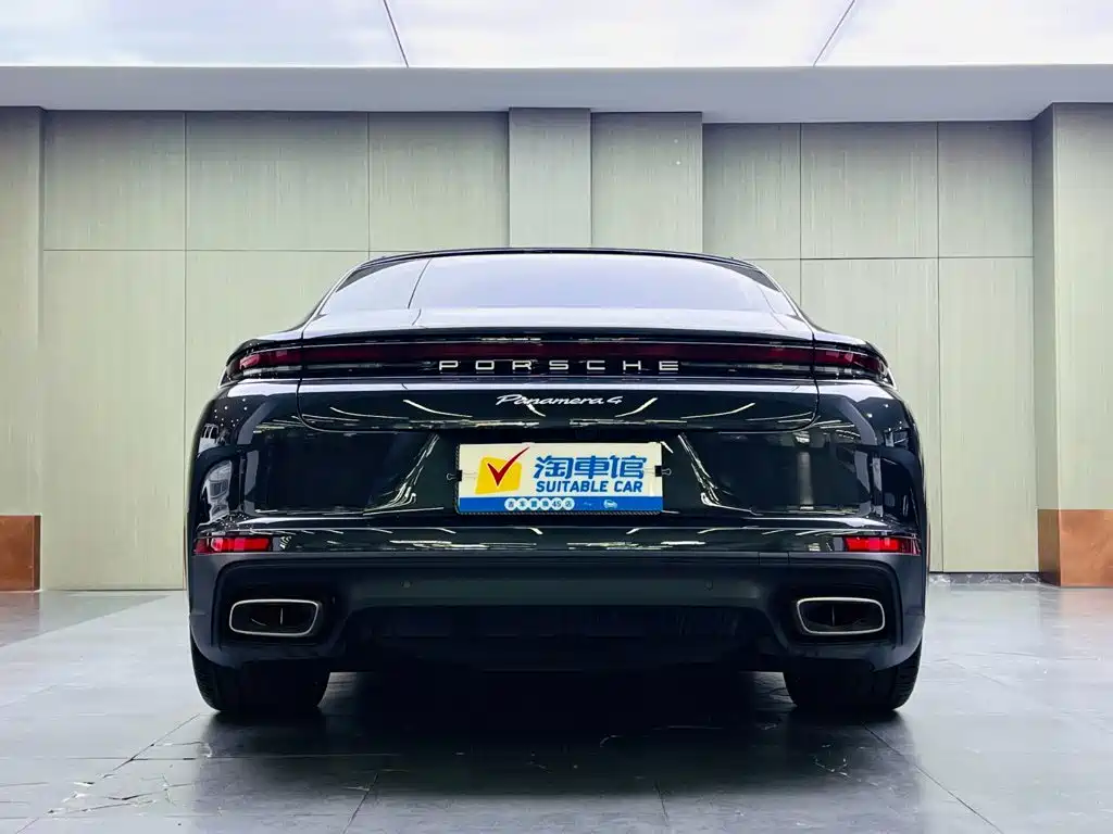 Фото 5 - Porsche Panamera