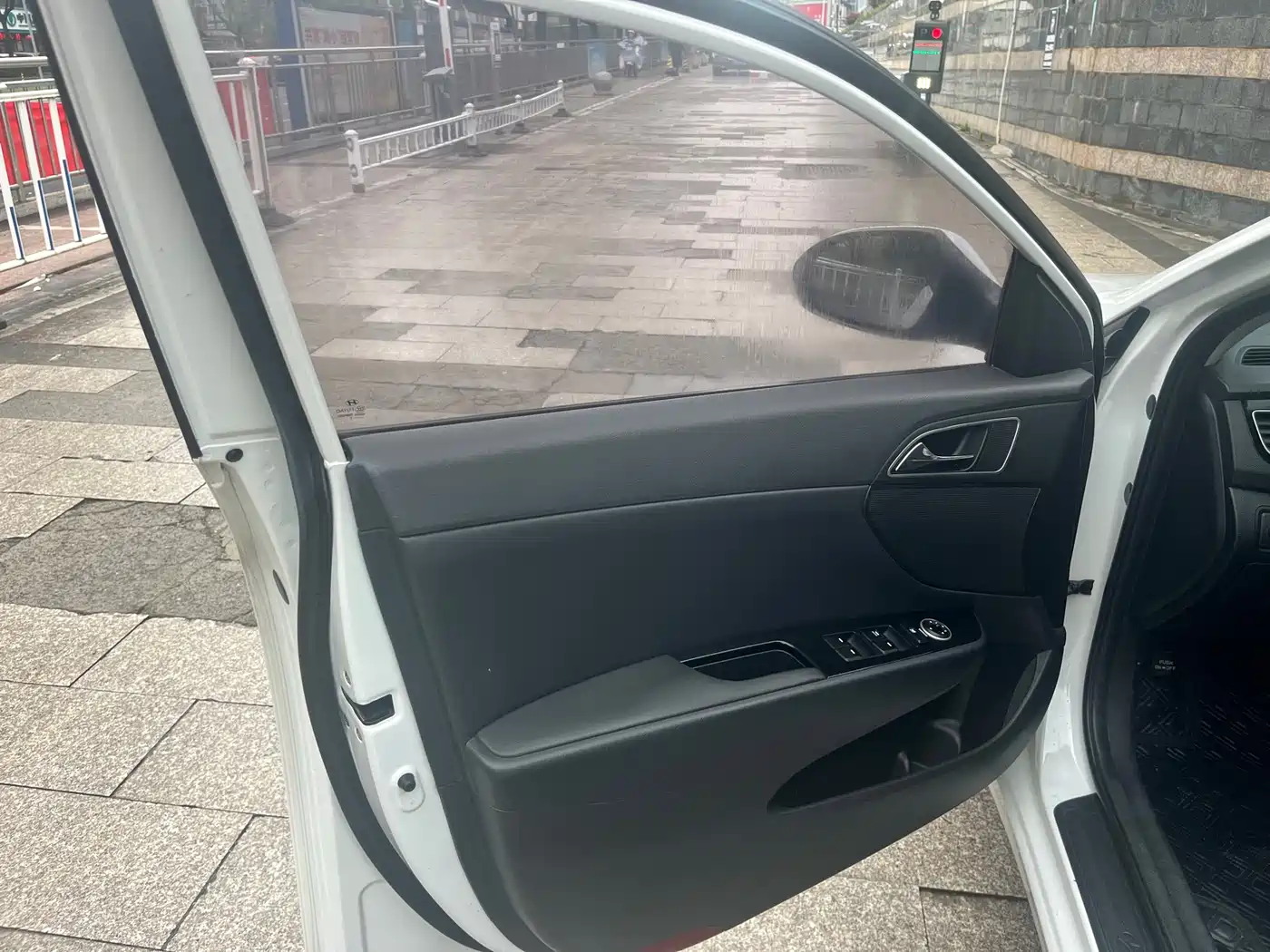 HYUNDAI NAME PICTURE