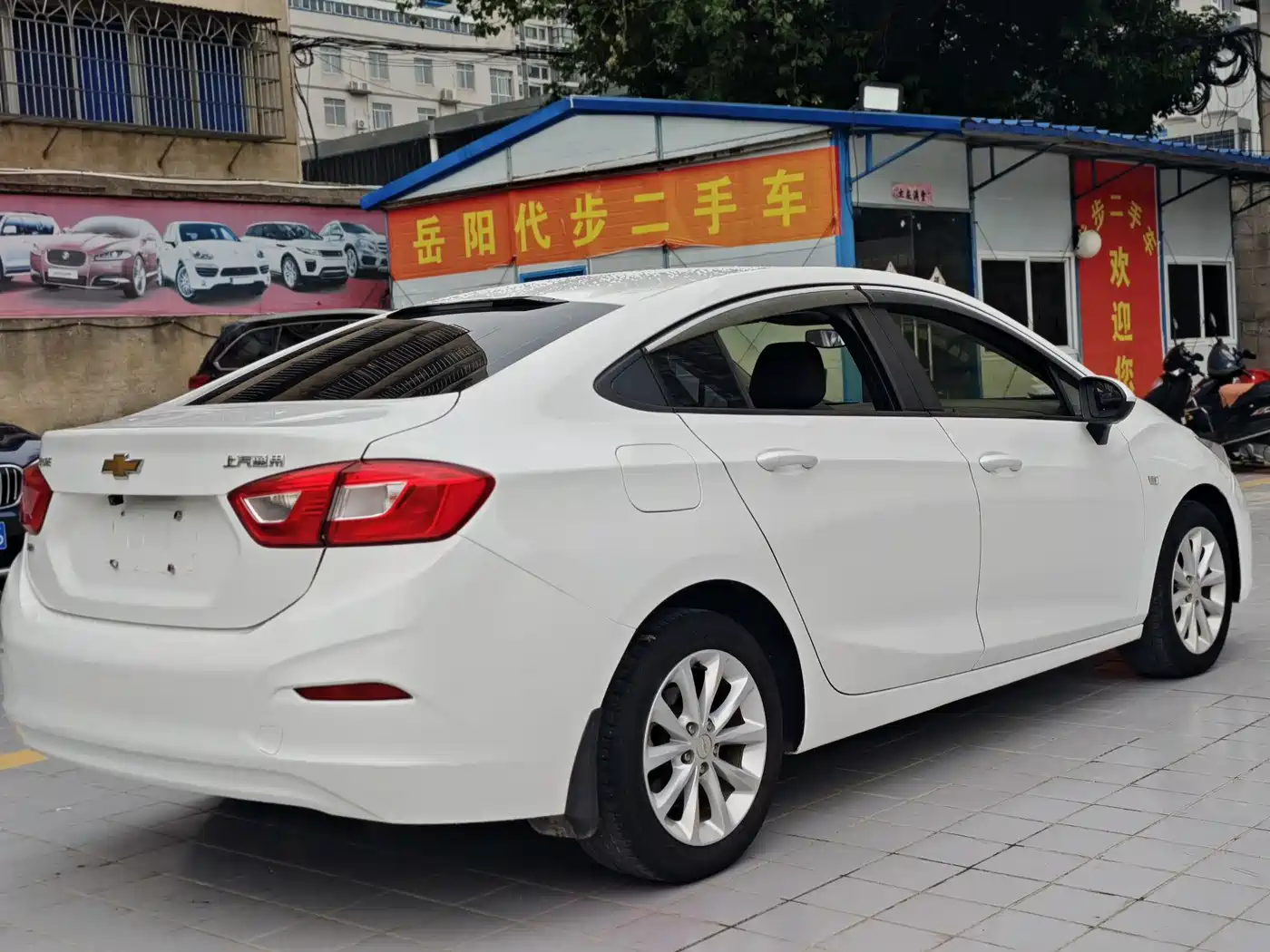Chevrolet Cruze 2018 2018 320 Automatic Pioneer Sunroof Edition