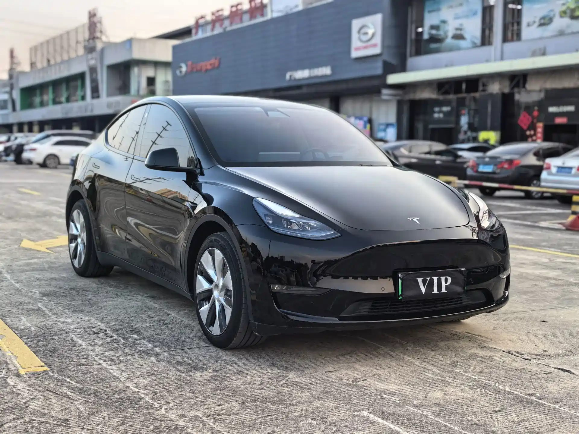 Фото 3 - Tesla Model Y