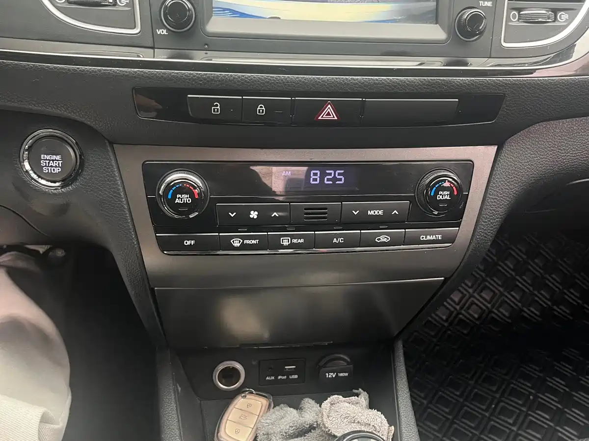 HYUNDAI NAME PICTURE