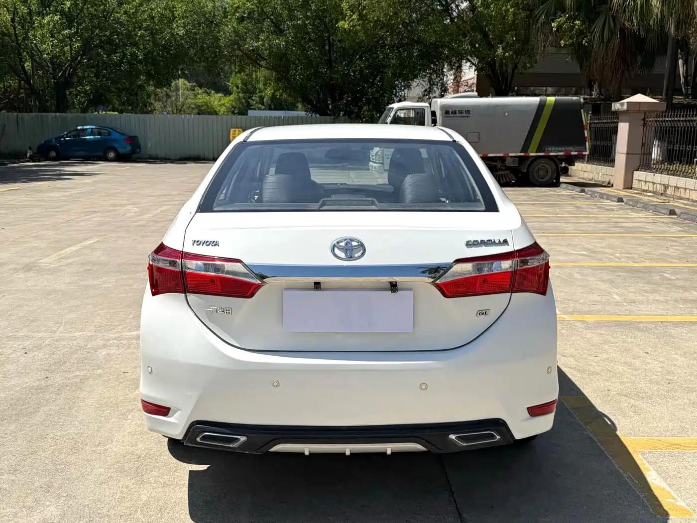 Toyota Corolla 2014 1.6L CVT GL фото 8