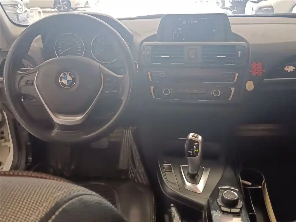BMW 1 Series (Import) 2013 Facelift 116i Urban Model фото 6