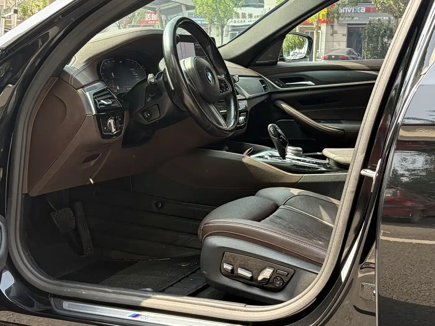 BMW 5 Series 2022 Facelift II 530Li Premium Package M Sport фото 4