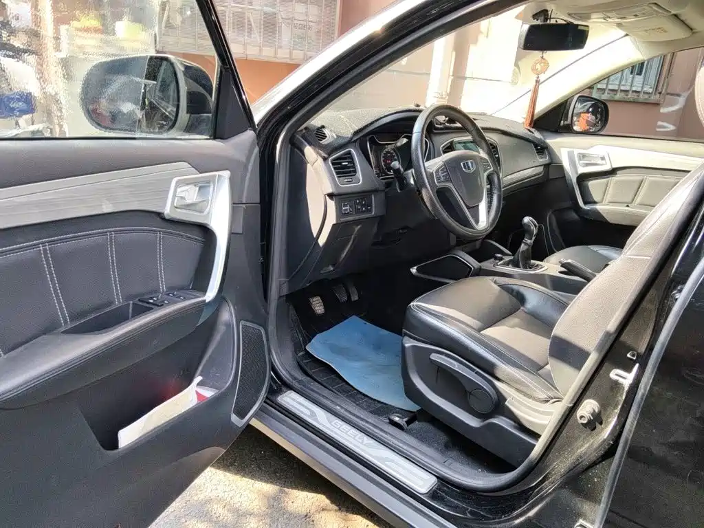 Geely Emgrand X6 2016 2016 1.8L Manual Luxury