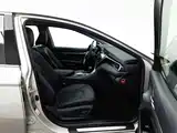Фото 23 - Toyota Camry