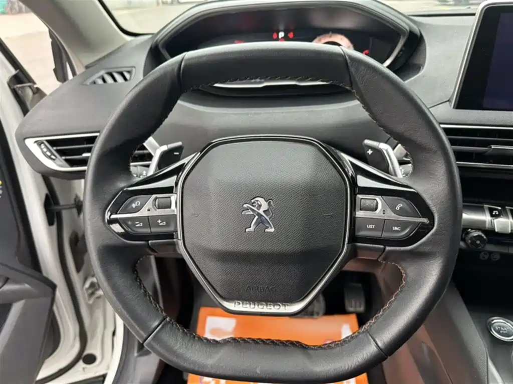 Peugeot 5008 2019 380THP 7-seat Elite Edition фото 3