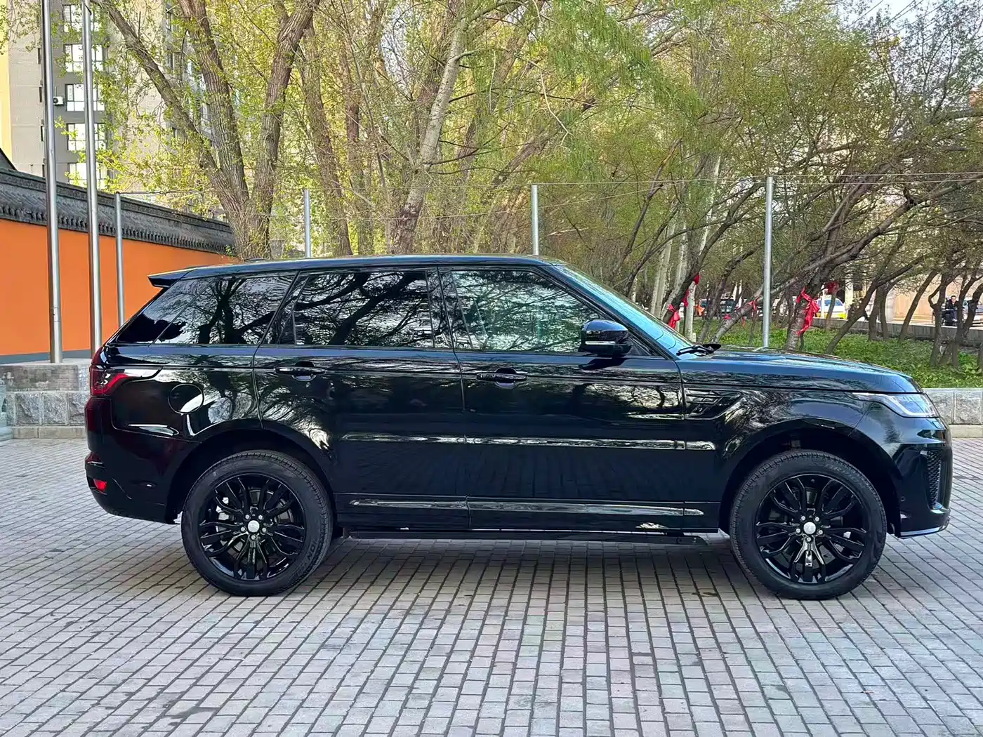 Land Rover Range Rover Sport 2014 3.0 SC V6 HSE фото 15