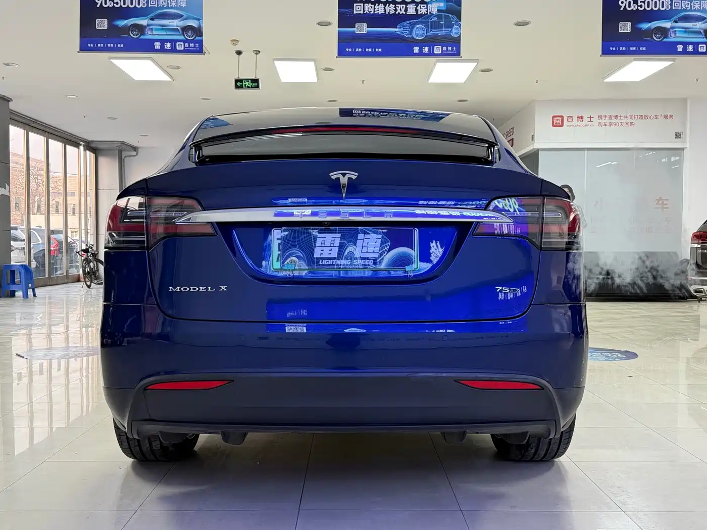 TESLA MODEL X