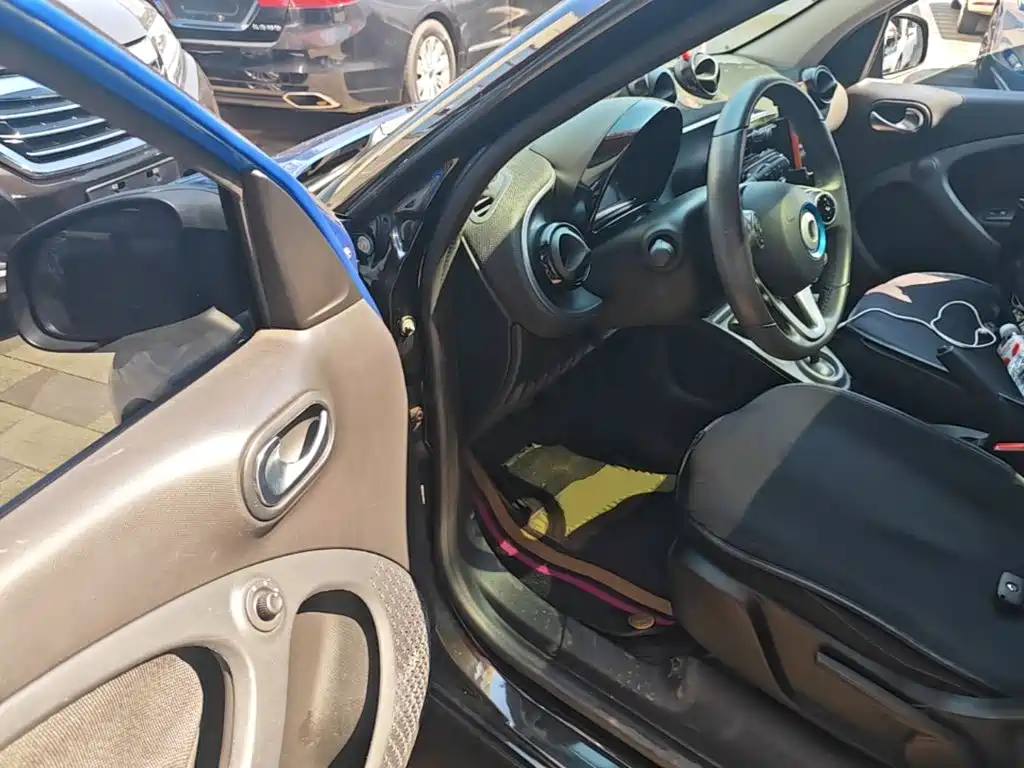 smart forfour 2018 2018 1.0L 52kW Passion Edition