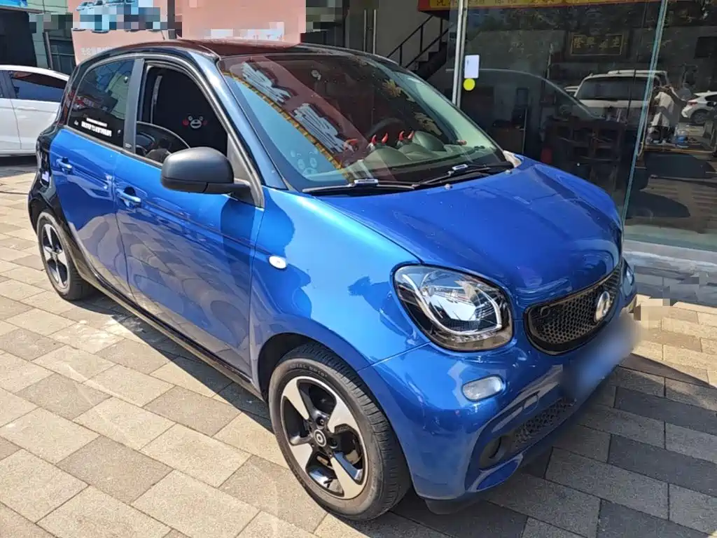 smart forfour 2018 2018 1.0L 52kW Passion Edition