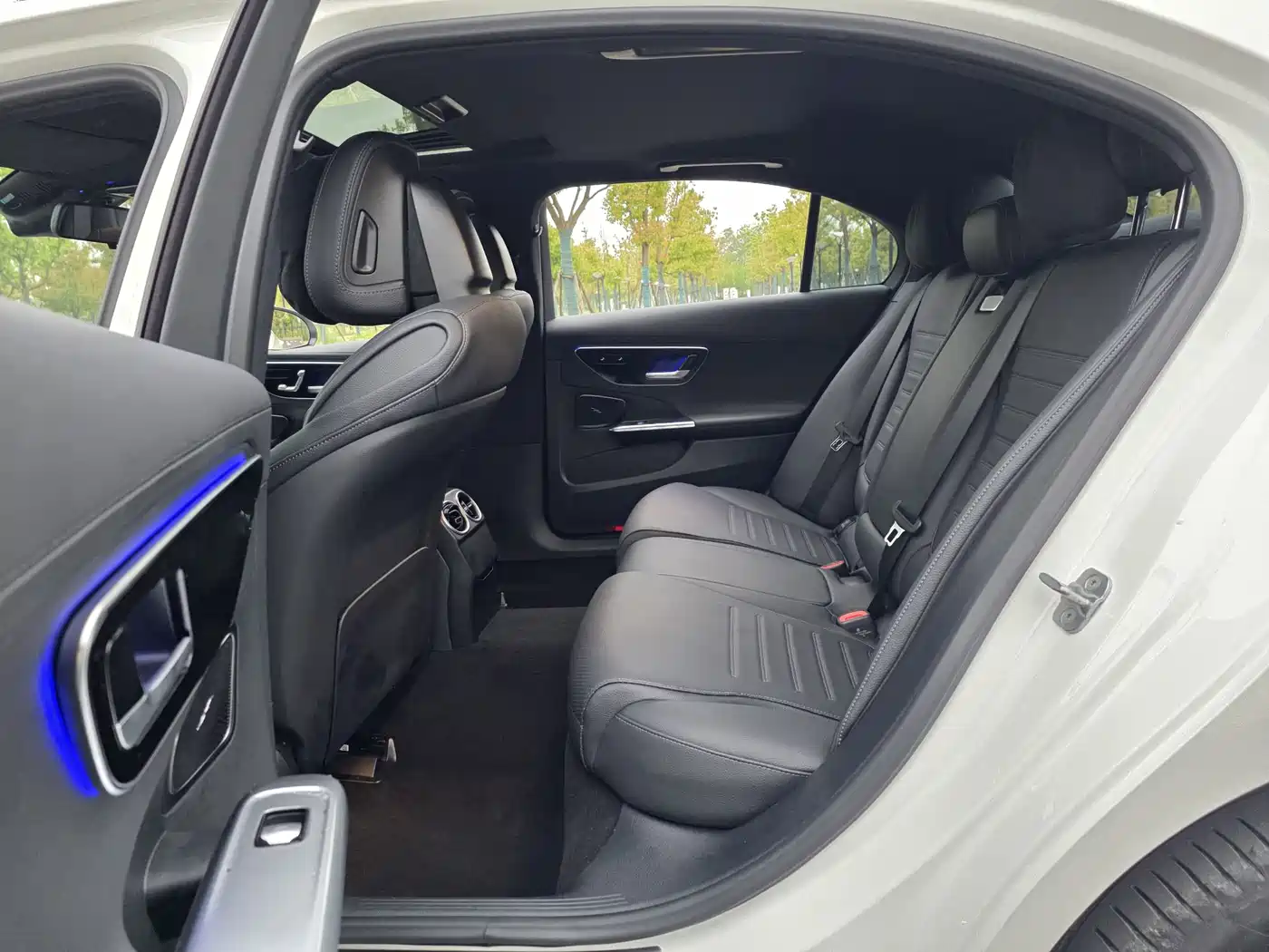 Mercedes-Benz C-Class 2024 C 200 L Sport Edition фото 10