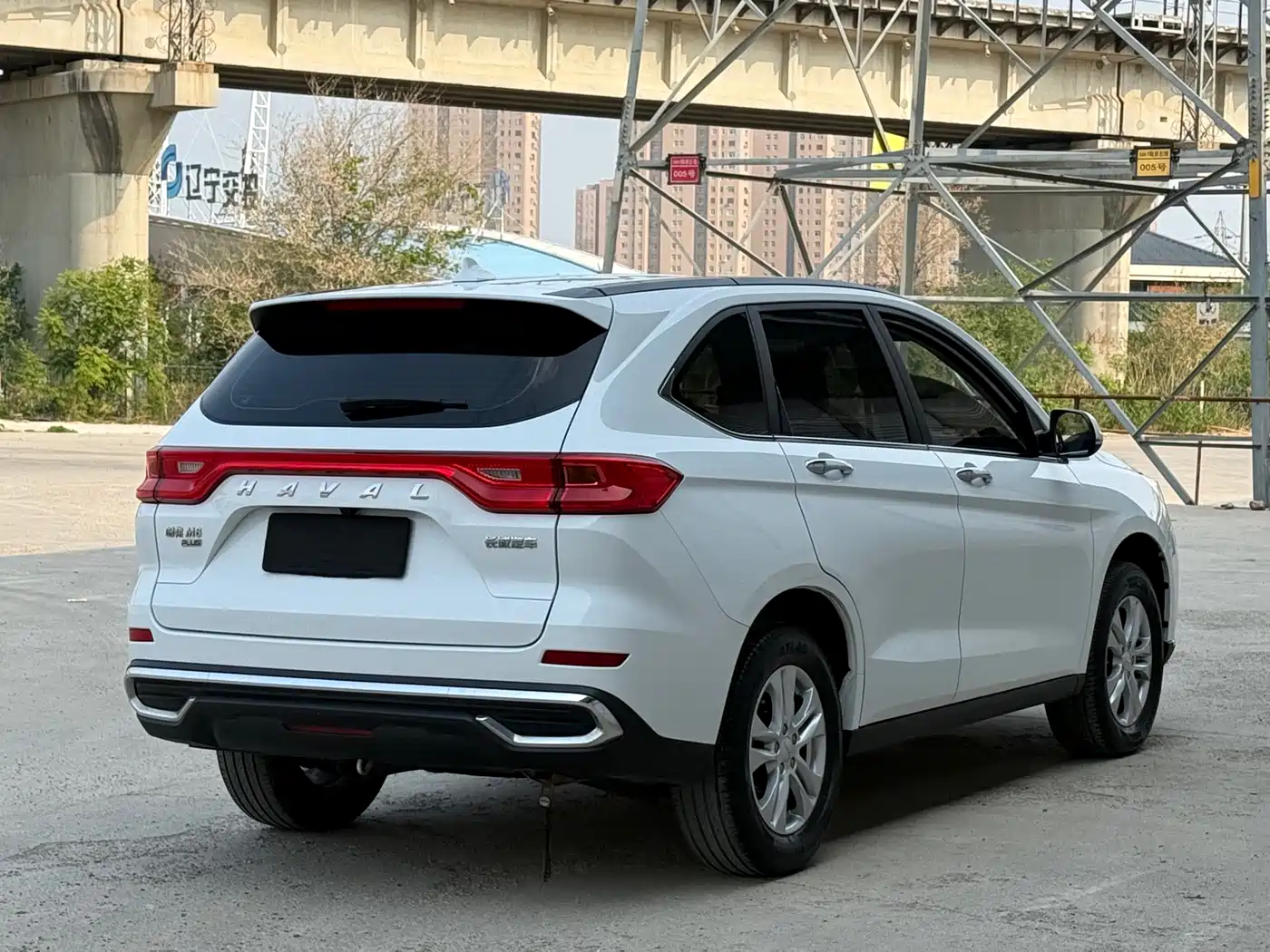 Haval M6 2023 PLUS 1.5T DCT Elite Smart Connect фото 6
