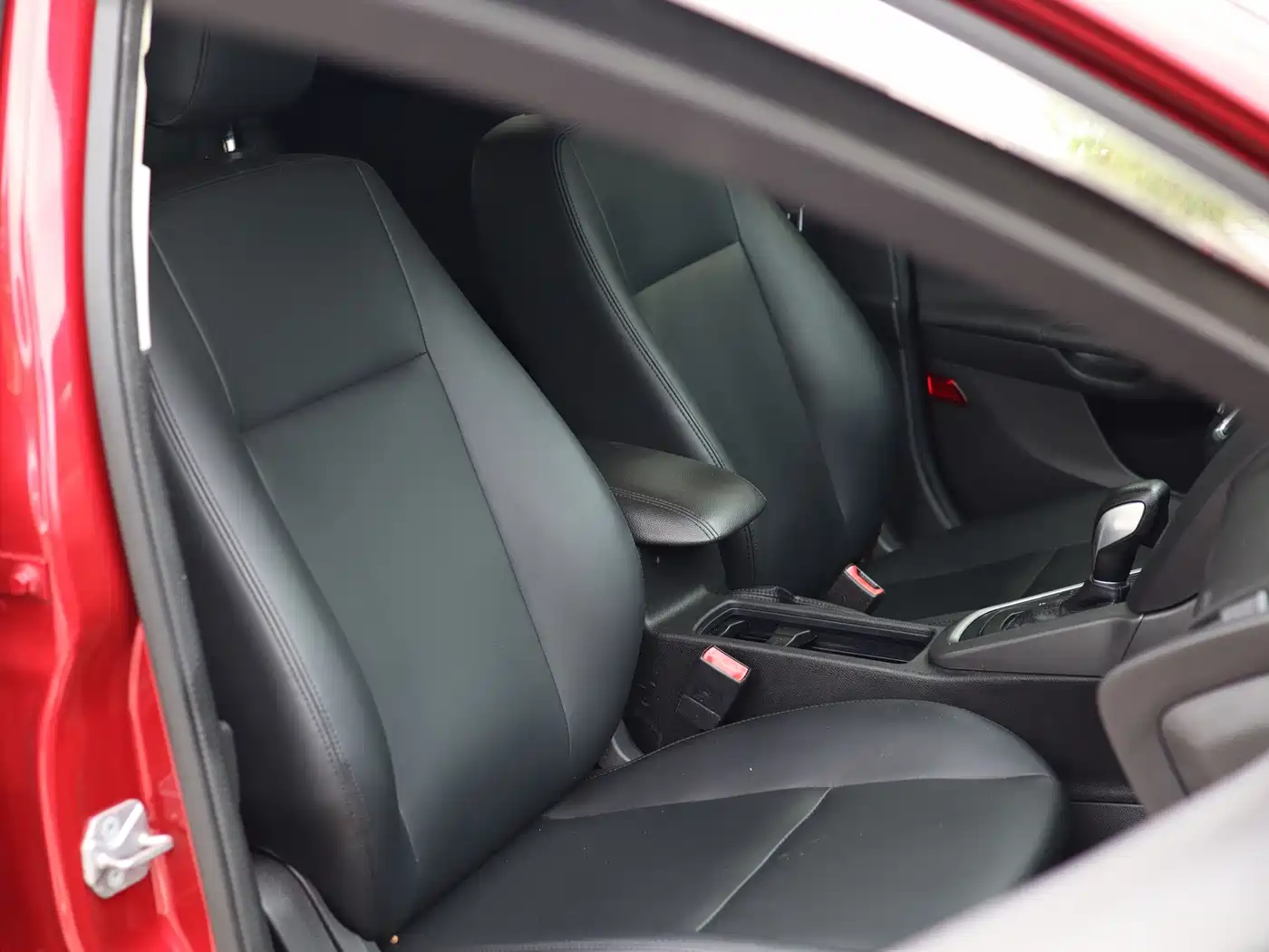 Ford Focus 2018 2018 Hatchback Classic 1.6L Automatic Comfort Smart Edition