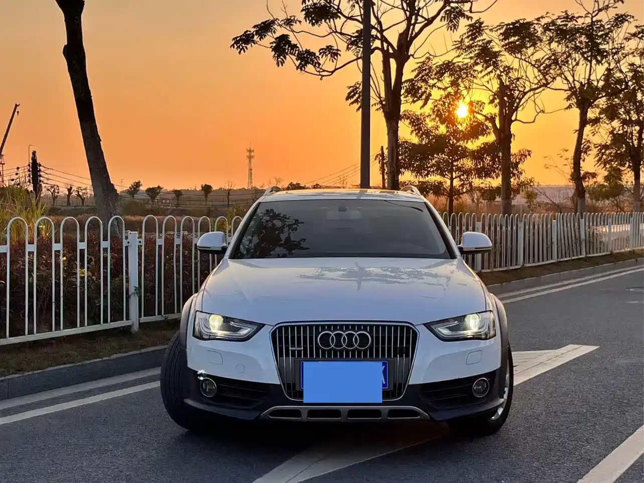 Audi A4 (Import) 2014 40 TFSI allroad quattro фото 4