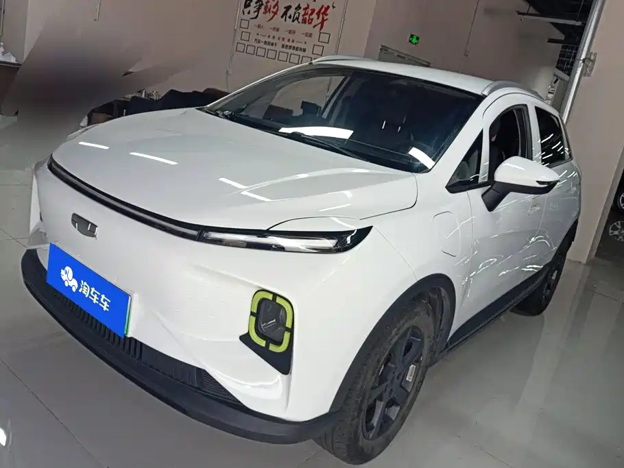 Фото 1 - Geely Geometry E Firefly