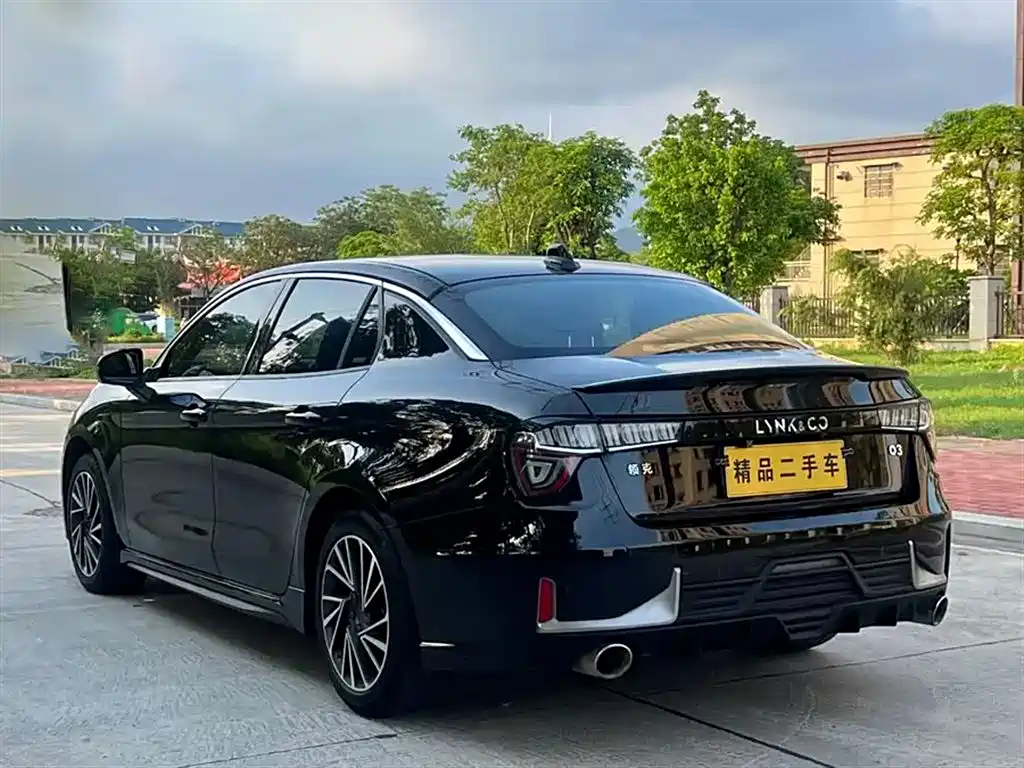Lynk & Co 03 2018 1.5TD DCT Power Pro Version China V фото 10