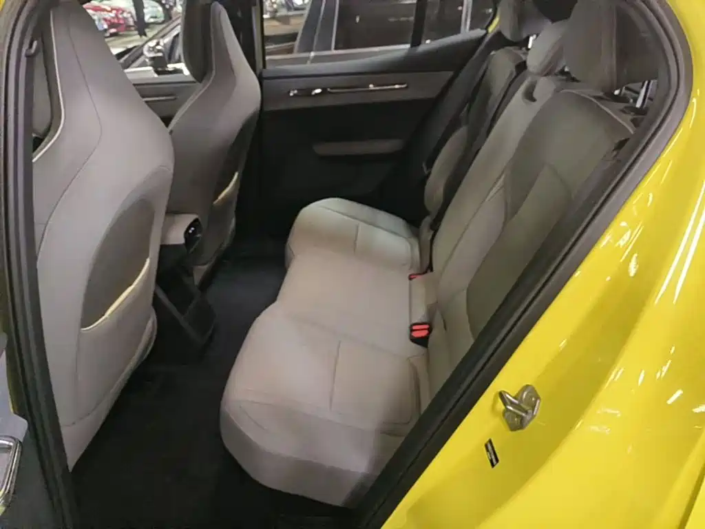Volvo EX30 2024 2025 RWD Long Range Ultra