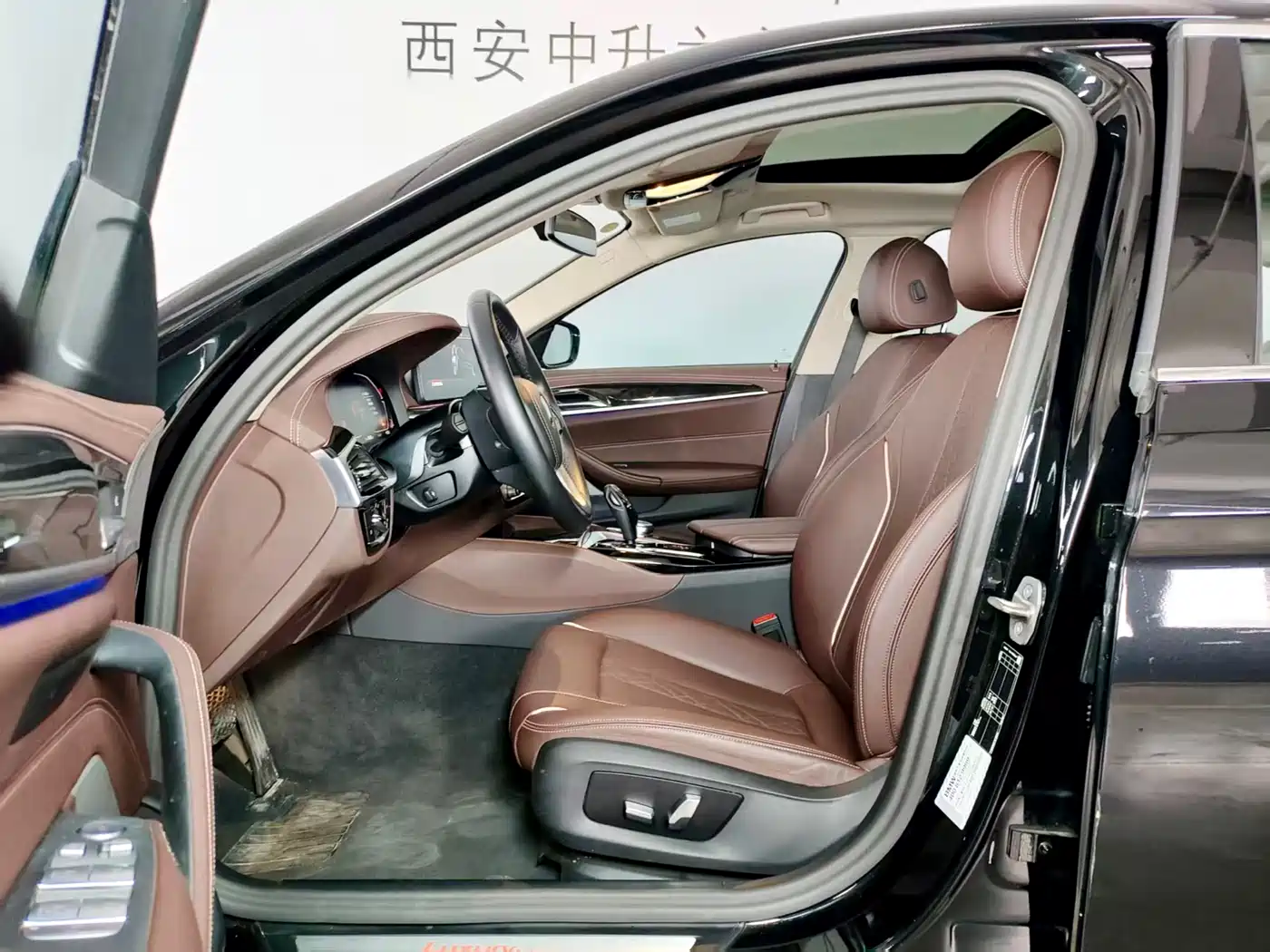 BMW 5 Series 2022 525Li Luxury Package фото 7