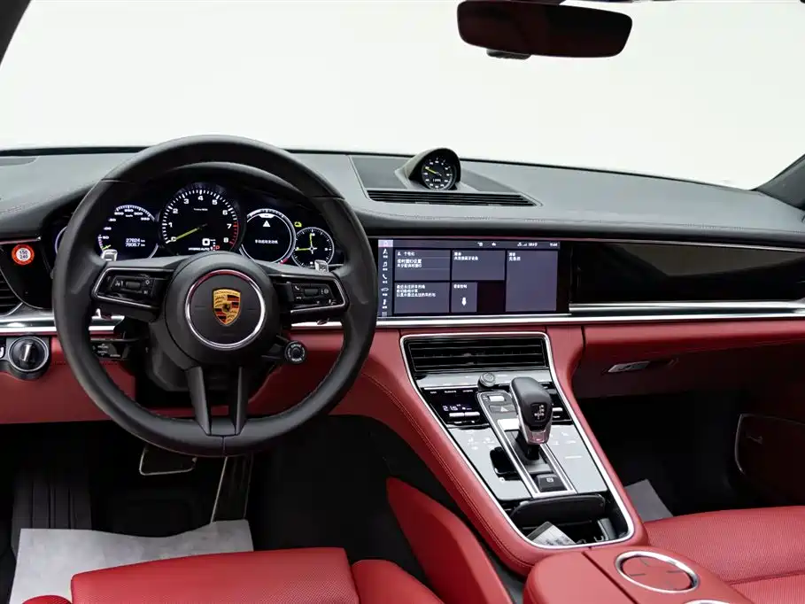 PORSCHE PANAMERA NEW ENERGY