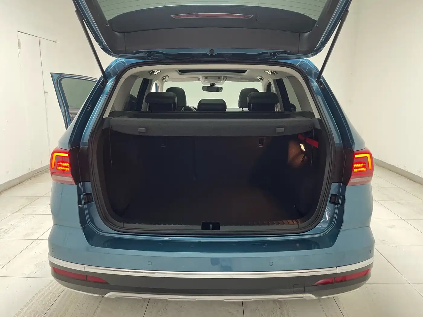 Volkswagen Tharu 2019 Model 330TSI 4WD Flagship Edition China VI фото 22