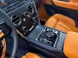 Фото 12 - Rolls-Royce Cullinan