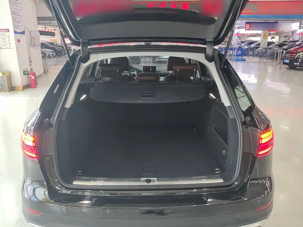 Audi A4 (Import) 2018 2017 45 TFSI allroad quattro Sport