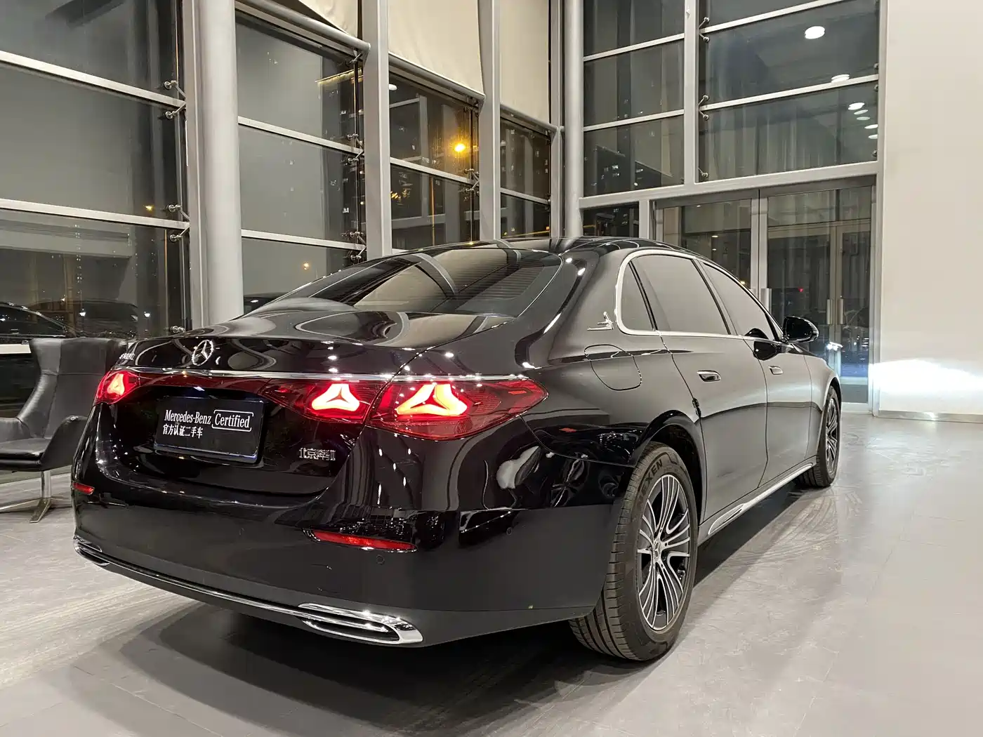 Mercedes-Benz E-Class 2025 E 260 L фото 18