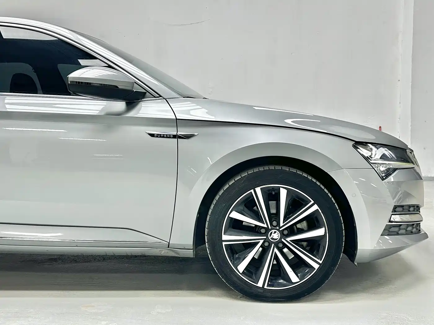 Škoda Superb 2022 TSI280 DSG Premium Edition фото 20