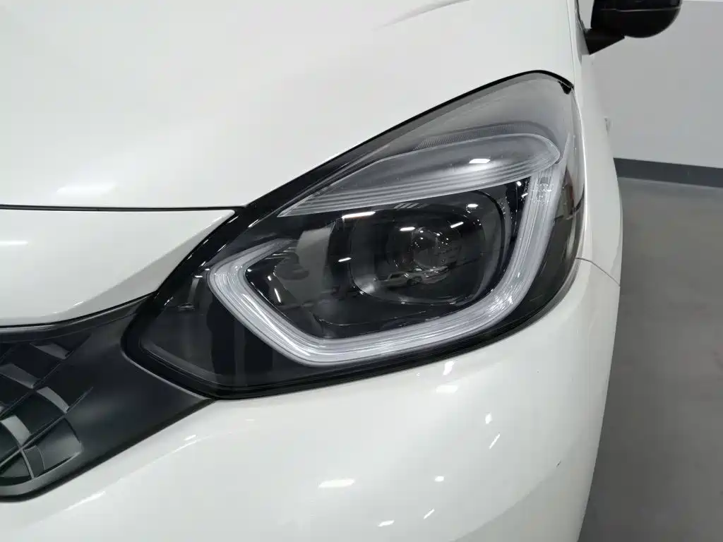 Фото 7 - Honda Fit