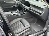 Photo 10 - Hongqi H9
