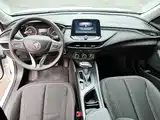 صورة 10 - Buick Verano