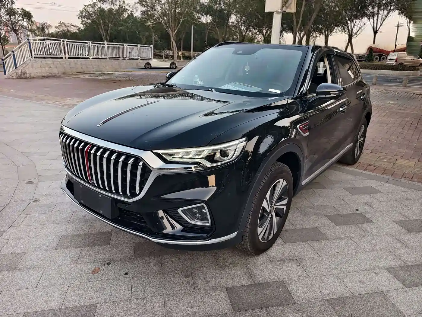 Hongqi HS5 2019 2.0T Smart Connect Enjoy Edition