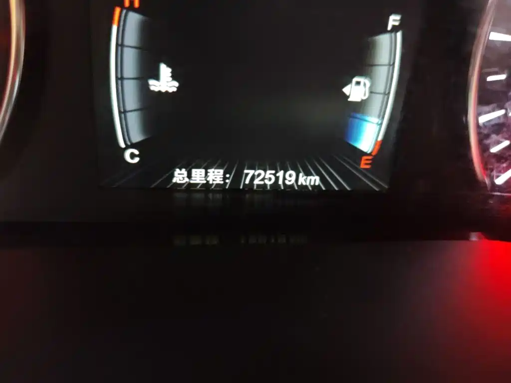 Фото 5 - BYD Song MAX