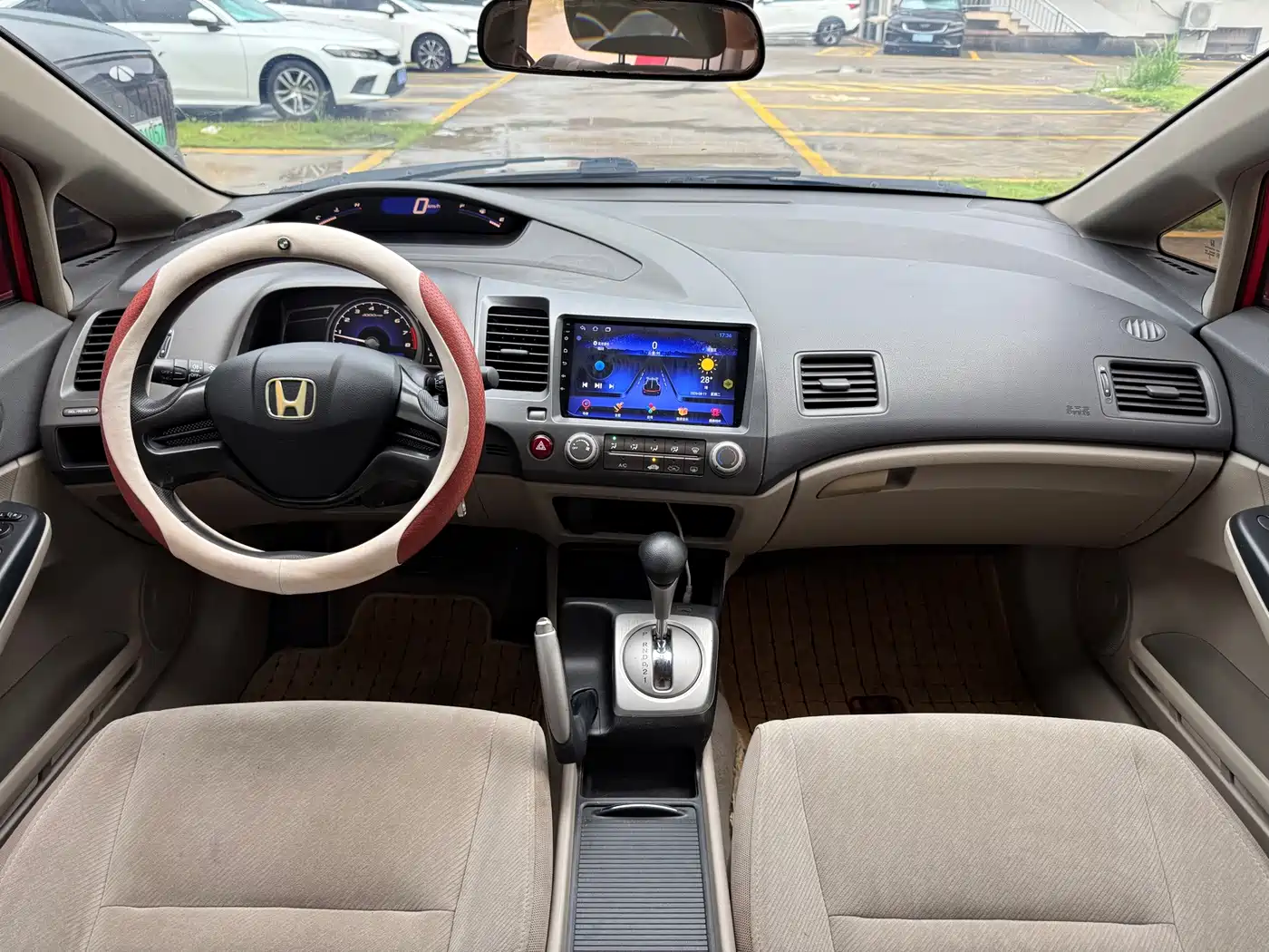 Фото 10 - Honda Civic