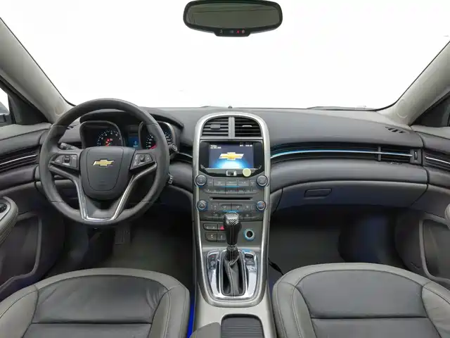 Chevrolet Malibu 2013 2.0L Automatic Luxury Edition — фото 5