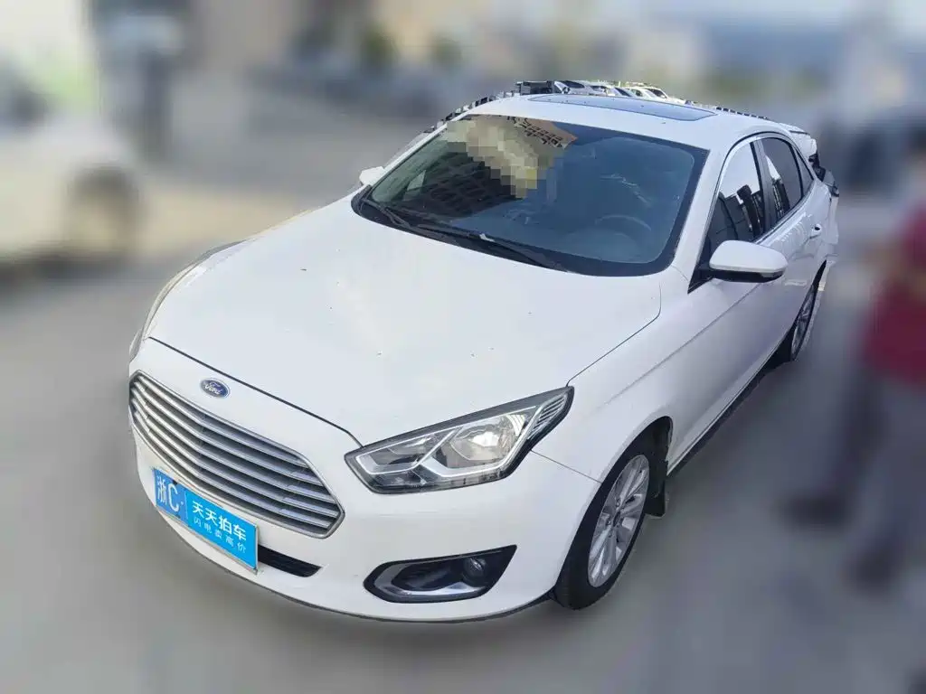 Ford Escort 2015 — пригон из Китая