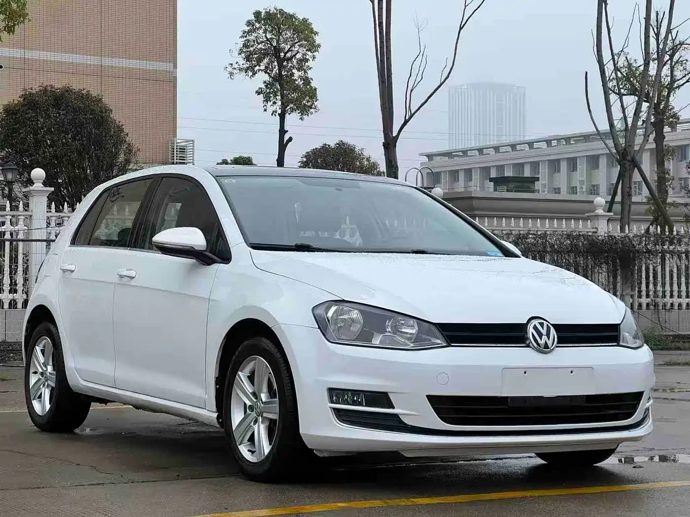 Volkswagen Golf 2016 230TSI Automatic Comfort фото 4