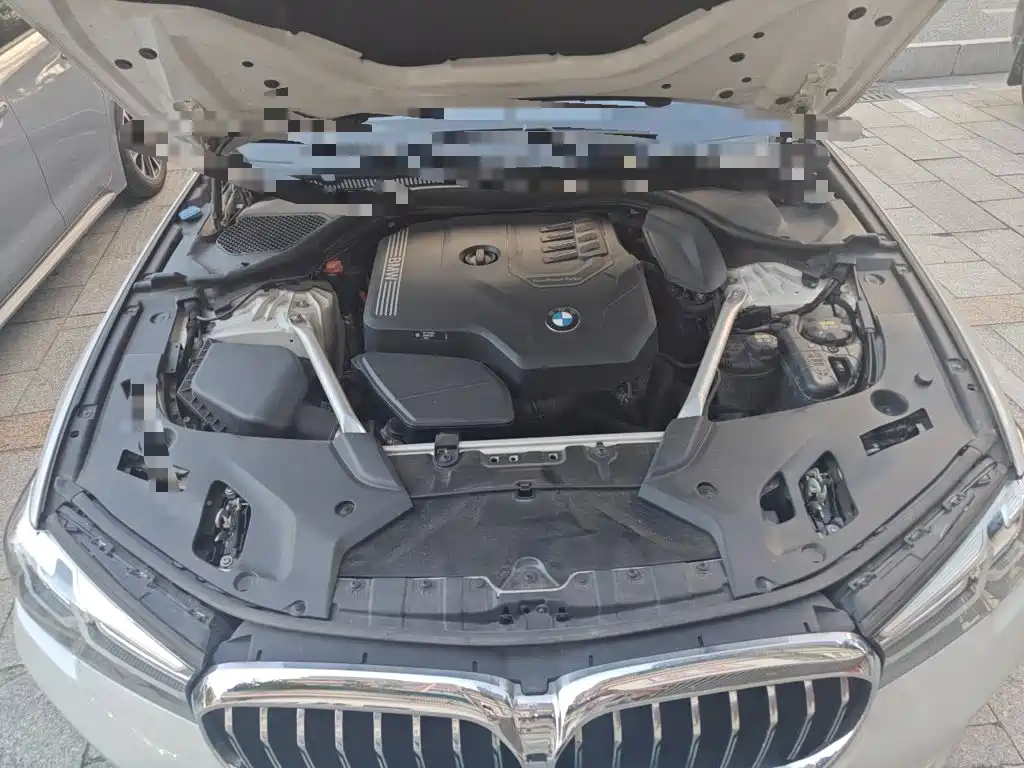 Фото 21 - BMW 5 Series