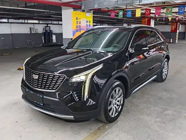 CADILLAC XT4