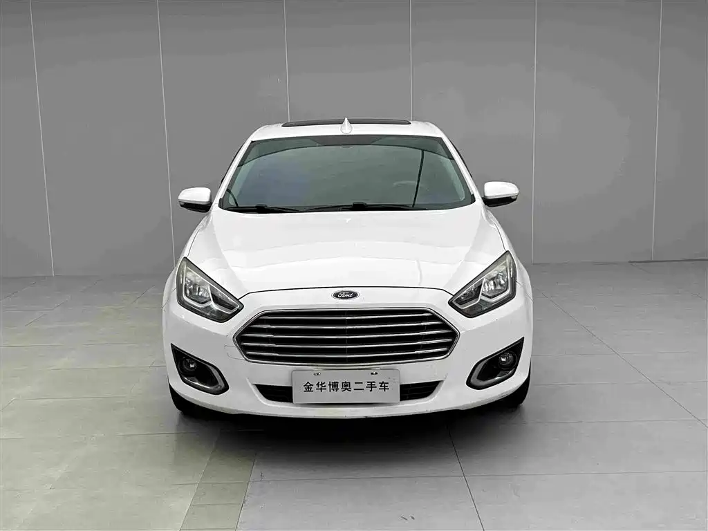 Ford Escort 2015 2015 1.5L Manual Fashion