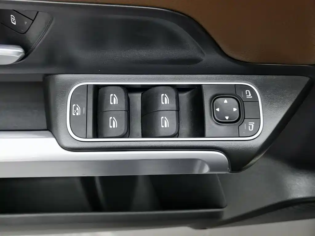 Mercedes-Benz GLB, миниатюра 9