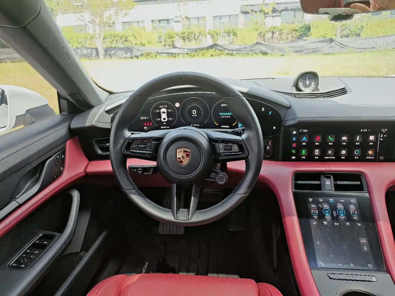 Porsche Taycan 2023 2022 Taycan